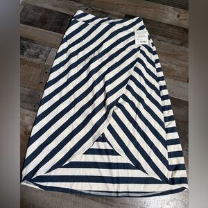 NWT Athleta Maxi Ribbon Stripe‎ Skirt- Small